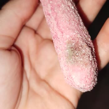 Mantar Görünen Kedi Dili Ve Eksik Son Tüketim Tarihi Üzerine Şikayet