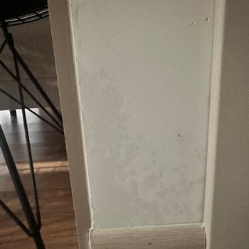 Beko Çamaşır Makinesi Kurulum İhmalinde Su Kaçağı Ve Parke Hasarı