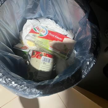 Küflü Kaşar Peynirinde Sağlık Tehlikesi Ve Üretim Tarihi Sorunu