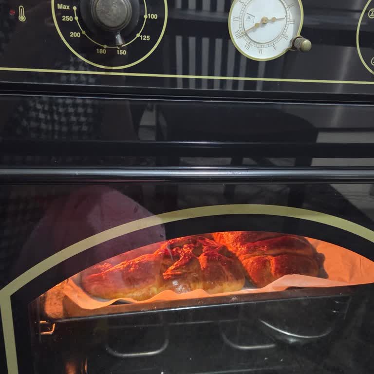 Üstten Fazla Isı Ve Altı Pişmeyen Kumtel B66-SF2 Fırın Hakkında Şikayet