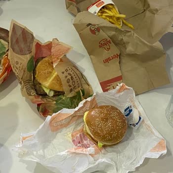 Burger King Hamburgerinde Plastik Parça Ve Eksik Ürün: Gıda Güvenliği İhlali