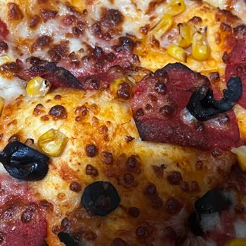 Domino’s Ortabayır Şubesinde XL Pizza Peynir Miktarı Yetersiz