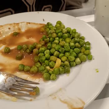 İKEA Yemek Bölümünde Görsel Ve Gerçek Ürün Arasındaki Fark