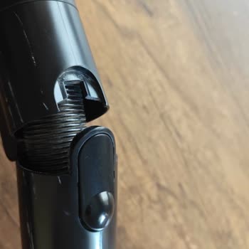 Beko Şarjlı Süpürge Parça Eksikliği Ve Servis Gecikmesi Üzerine Acil Değişim Talebi