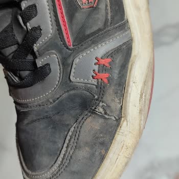 Lumberjack Ayakkabının 6 Ayda Çatlamasına Garanti Reddi