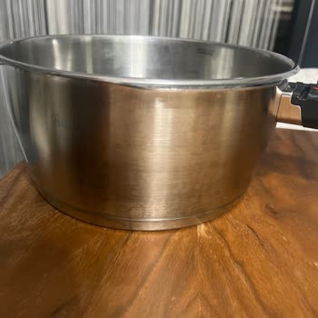 Fissler Düdüklü Tencere Setinde Kararma Ve İade Talebi