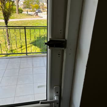 Aydın Palace Termal | Afyon Bebekli Aileyi Kirli Ve Güvensiz Ortam Şaşırttı