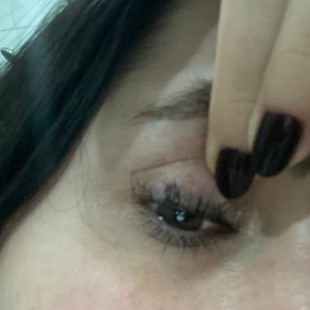 Kirpik Liftinginde Aşırı Kıvırma Ve Eşitsizlik: 1000 TL İadesi Talebi