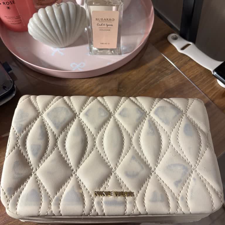 Defolu Çanta Boya Lekesi Nedeniyle Değişim Veya İade Talebi