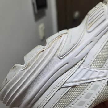 Turkishcare Temizleyici Ürün Deri Ayakkabılarda Sararmaya Neden Oldu Ve Maddi Tazmin Talep Ediliyor