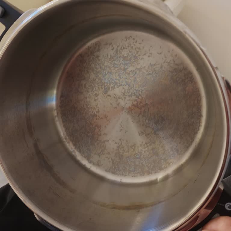 Karaca Düdüklü Tencere Takımında Çizik Ve Deforme Sorunu, Değişim Reddedildi