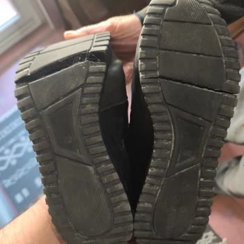 Derimod Ayakkabısının Tabanı Kısa Sürede Yarıldı Ve Mağaza Çözüm Sunmadı