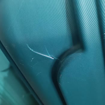 Pegasus Uçuşunda Valiz Kırık Köşelerle Teslim Edildi