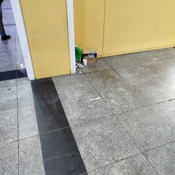 Eskişehir Otogarı Kirli Ve Bakımsız: Temizlik Personeli Yetersiz, Zabıta Denetimi Yok