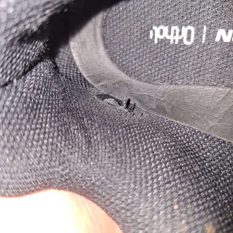 Salomon Ayakkabısının İç Astarındaki Erken Aşınma Ve Garanti Reddi