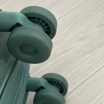 Boyner'den Gelen Hasarlı Valiz Ve Cevapsız Müşteri Hizmetleri