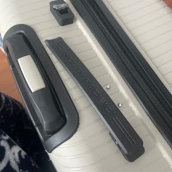 Ayıplı Valiz İç Kısmı Sökülmüş, Şehir Farkı Nedeniyle İade Reddedildi