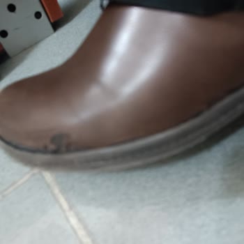 FLO Mağazasında Kısa Sürede Kullanılan Botta Deri Soyulması Ve Açılma, Değişim Talebim Reddedildi