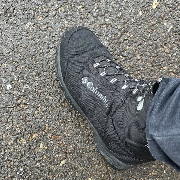 Columbia Botunun Su Geçirmesi Ve Değişim Talebi