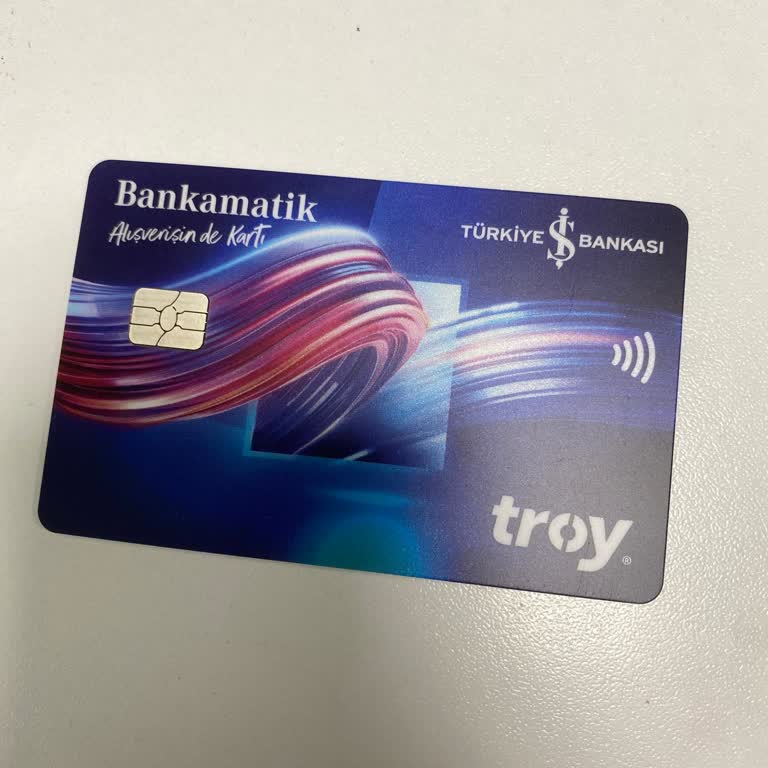 Kırık İş Bankası Kartı Çalışmıyor Ve PIN Değiştirilemiyor