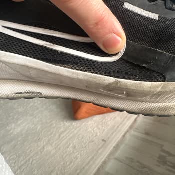 İki Ayda Yırtılan Ayakkabının Kalite Sorunu Ve İade Talebi