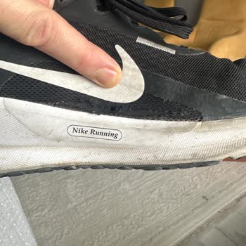 İki Ayda Yırtılan Ayakkabının Kalite Sorunu Ve İade Talebi