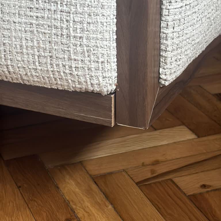 Kırık Koltuk Değişimi Ve Eksik Berjerler Teslimatı İçin Hızlı Çözüm Talebi