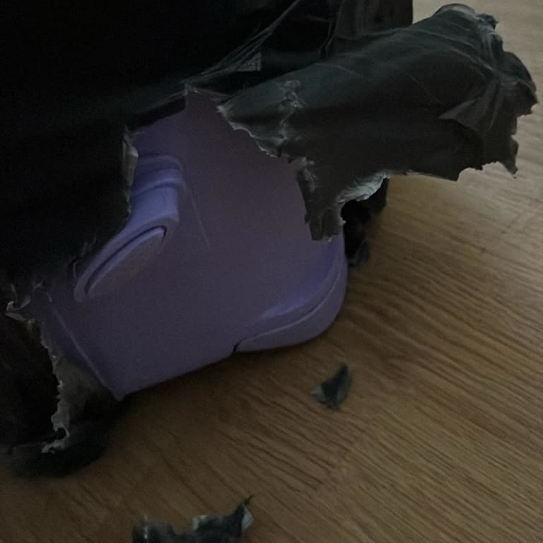 PTT Kargo’da Kırılan Valiz Tekerleği Ve Cevapsız Şikayet