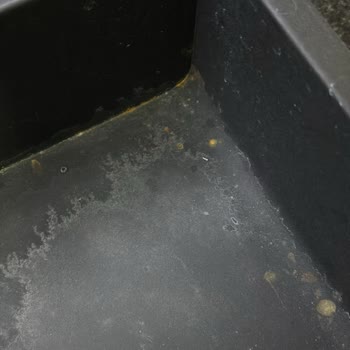 Montaj Ücreti Ödedim, Paslanan Parçalar İçin Tekrar Ücret İstendi