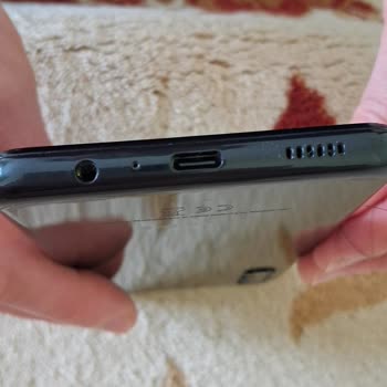 Ekran Lekeleri Garanti Kapsamında Olmasına Rağmen Servisin Garanti Dışı Tutumu