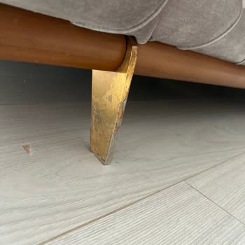 Deforme Koltuk Ayakları Zemine Zarar Veriyor Ve Acil Değişim Talebi