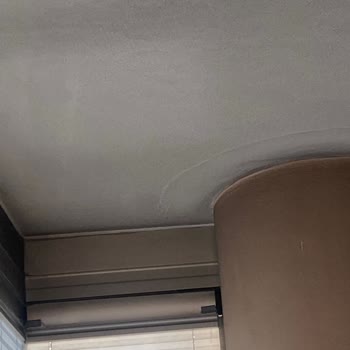 Balkondaki Duvarlar Siyaha Döndü Ve Şiddetli Gaz Kokusu, İade Ve Masraf Karşılanması Talebi