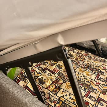 Demir Aksamları Yamulmuş Baza İçin Onarım Gecikmesi Ve Değişim Talebi