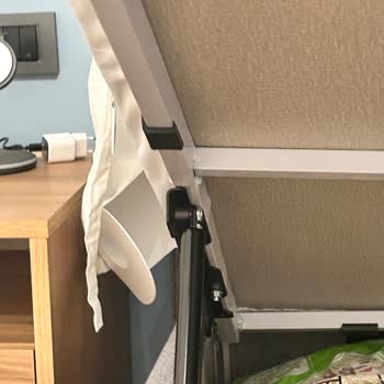 Demir Aksamları Yamulmuş Baza İçin Onarım Gecikmesi Ve Değişim Talebi