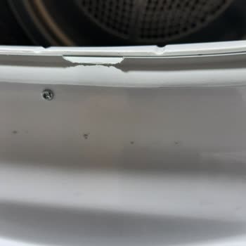 Hoover Garanti Kapsamında Kırılan Su Haznesi İçin Servisin Reddetmesi