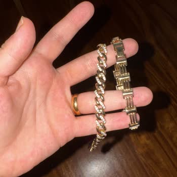 Gülşah'ın Takı Tezgahı Çelik Olduğu Söylenen Takıların Renkleri Hızla Soldu, Satıcı Destek Vermedi