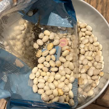 İki Üründe Ölü Böcekler: Migros Şubesinde Gıda Güvenliği Şikayeti