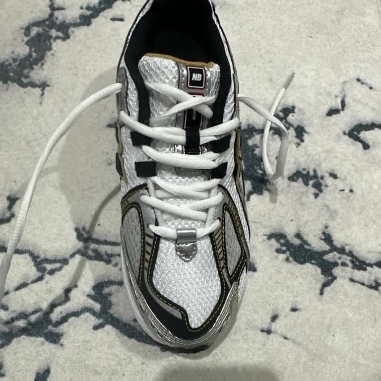 Alisverisim.airmaxx | Ezgi Albayrak Kusurlu Gelen Ayakkabı ve İade Talebine Yanıt Gelmemesi