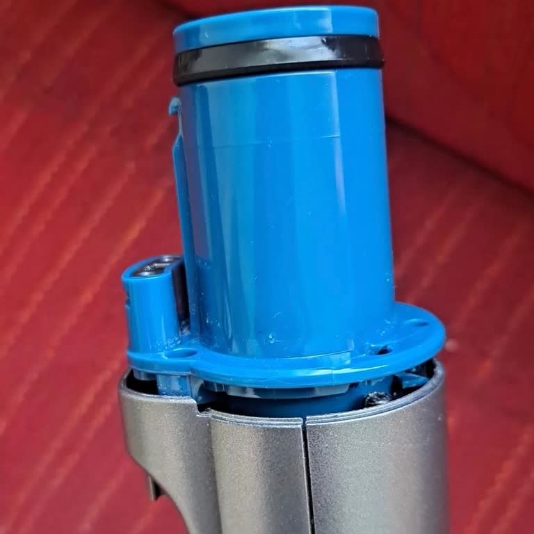 İps 8000 Serisi Dik Süpürge 45 Gün Sonra Ek Yerinden Kırıldı: Tamir Talebi