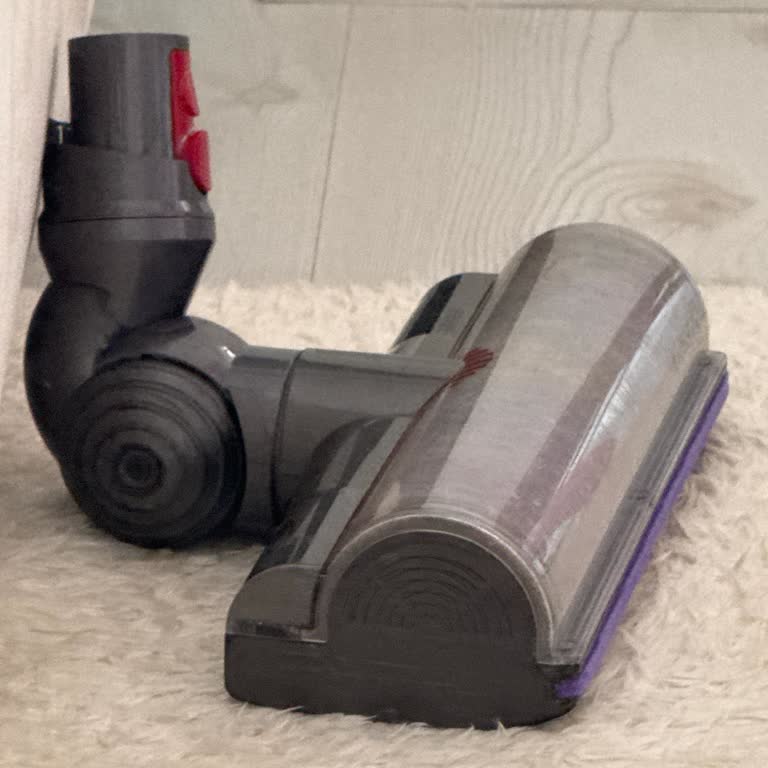 Dyson V12 Süpürge Halı Başlığı Çalışmıyor Ve Sürekli Arızalar Güveni Sarsıyor