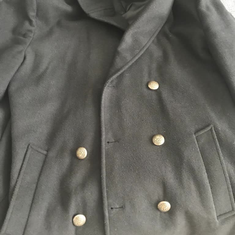 DS Damat Kabanında Yedek Metal Düğme Eksikliği