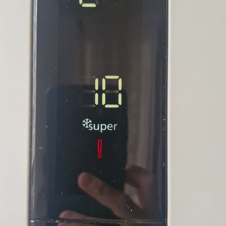 Tekrar Eden Soğutmama Sorunu Nedeniyle Buzdolabının Değiştirilmesi Talebi