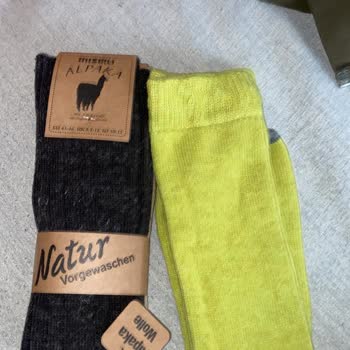 Görseldeki Desenli Çoraplar Yerine Düz Ve İnce Çorap Gönderildi: Tam Geri Ödeme Talebi