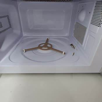 Arçelik Mikrodalga İç Deformasyonunda Garanti Reddi Ve Aşırı Ücret