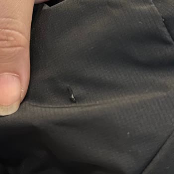 Jack & Jones Mağazasının Garantili Mont İçin Değişim Reddine Tepki