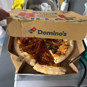 Çiğ Pizza Teslimatı, Ücret İadesi Talebi Ve Kırıcı Müşteri Üslubu