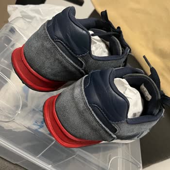 Lacoste Ayakkabımın Lacivert Kumaş Boyanmadığı İçin Mağduriyet