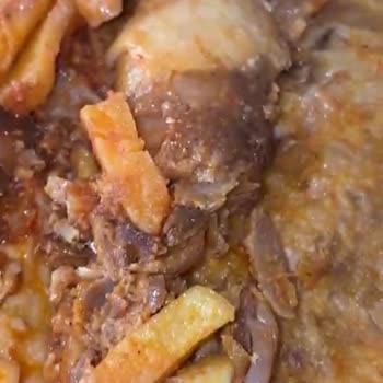 Maydonoz Döner Şubesinde Bozulmuş Tavuk Döner Ve Gıda Zehirlenmesi Riski