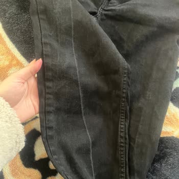 Avva Pantolonunda İlk Yıkamada Çizgi Sorunu: Kullanıcı Hatası İddiası Kabul Edilemez