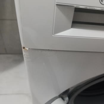 Bosch Çamaşır Makinesinde Hızlı Paslanma Ve Ücretsiz Parça Değişimi Talebi